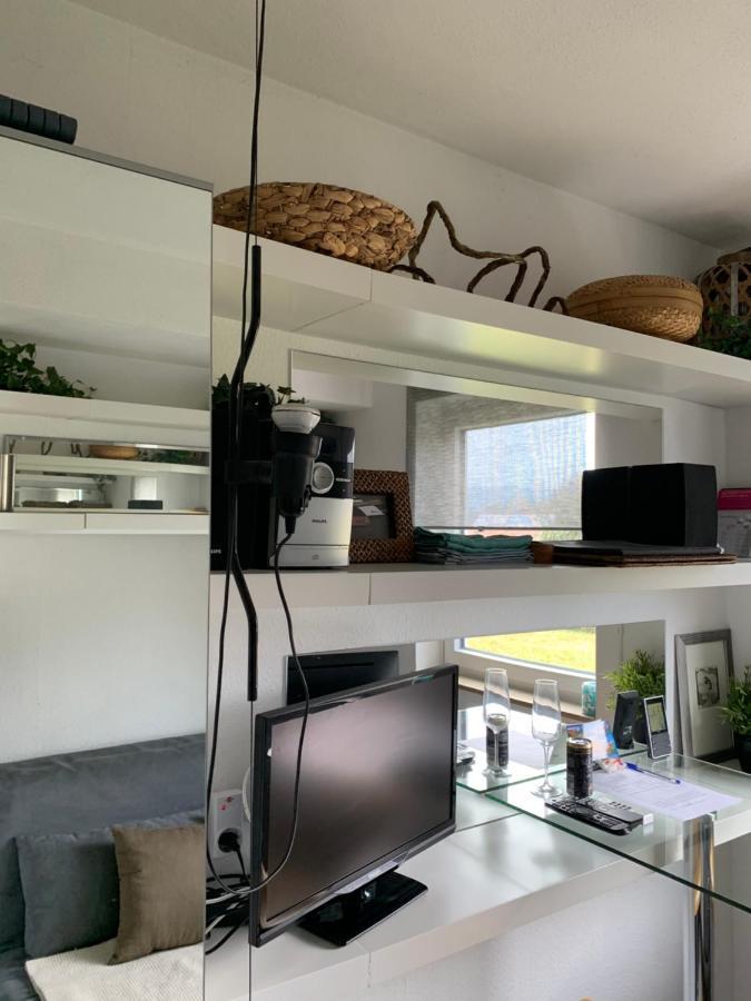 Micro-Apartment In Seenaehe Fusslaeufig Zum See:)) Ohningen Buitenkant foto